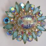 D & E "Easter Egg" Brooch - Blue