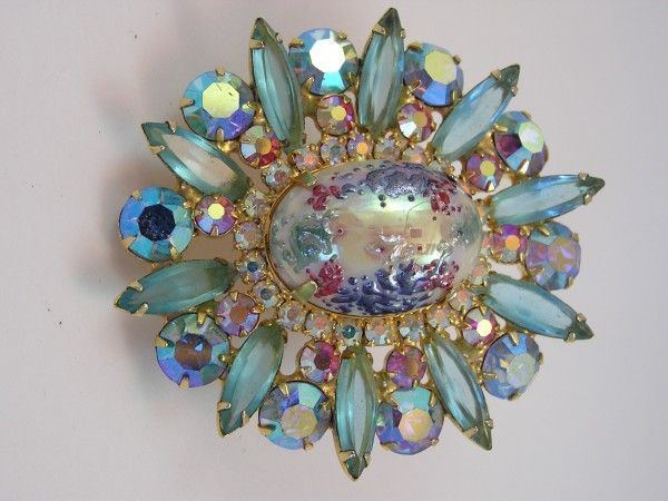 D & E "Easter Egg" Brooch - Blue