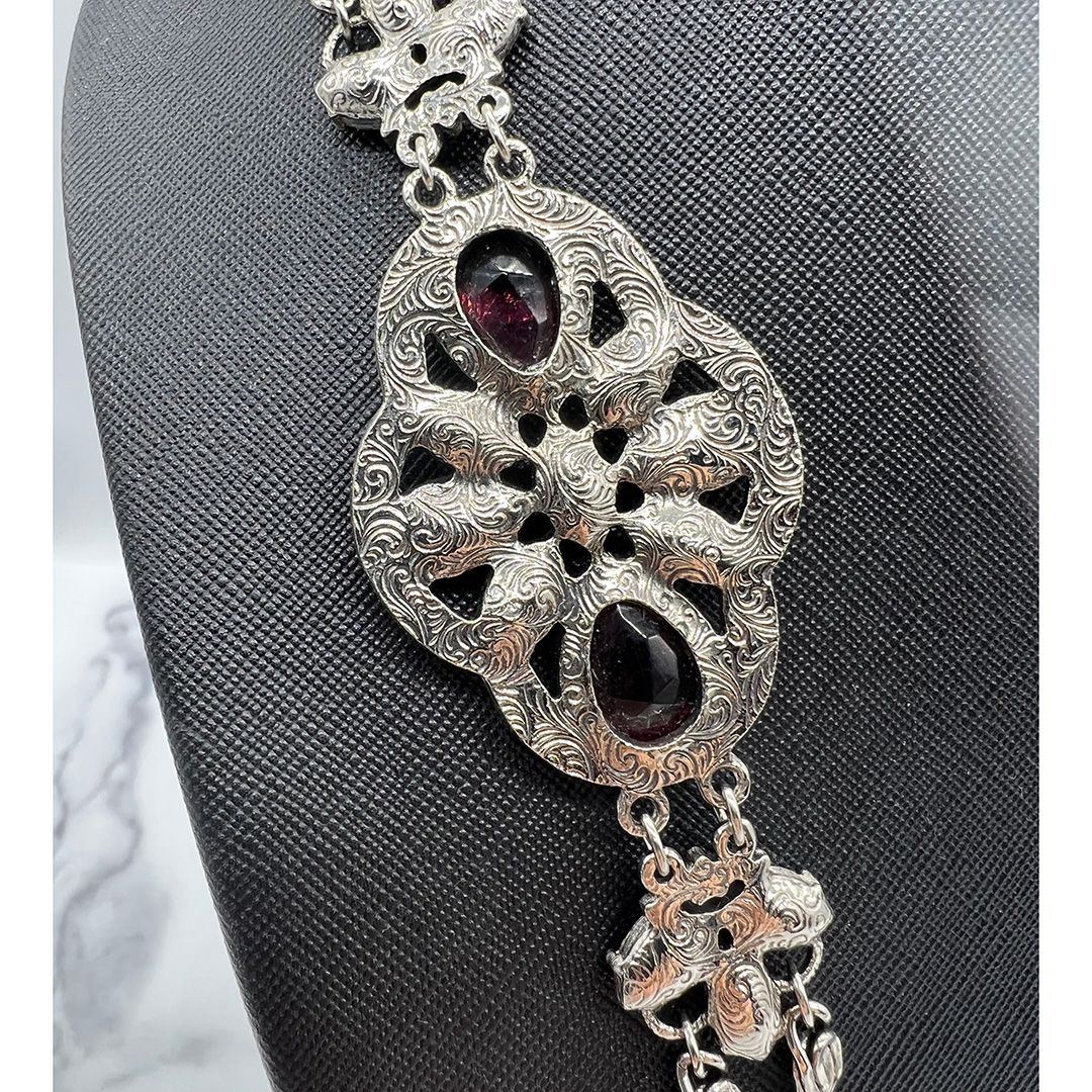 1928-rhinestone-necklace-1.jpg
