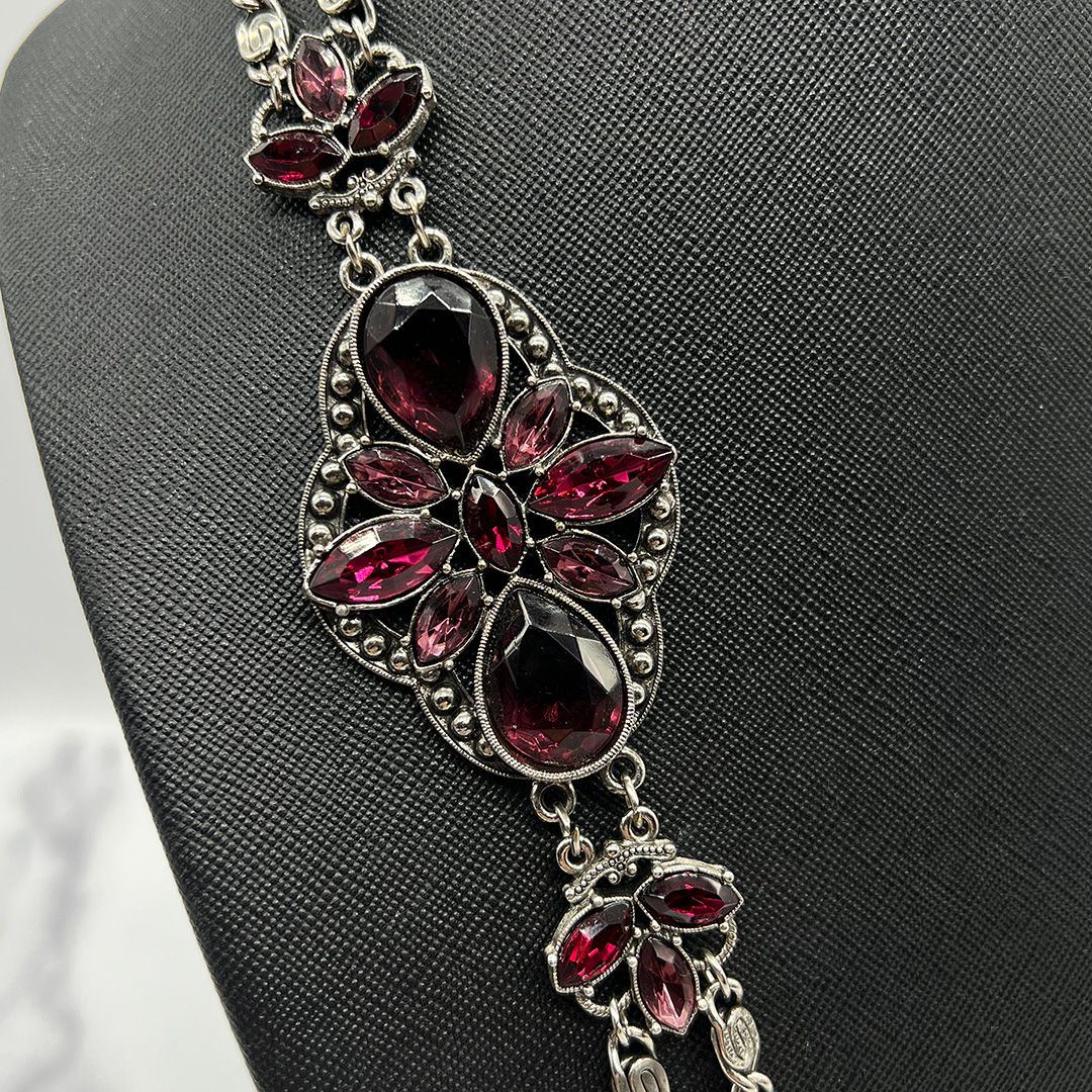 1928-rhinestone-necklace-3.jpg