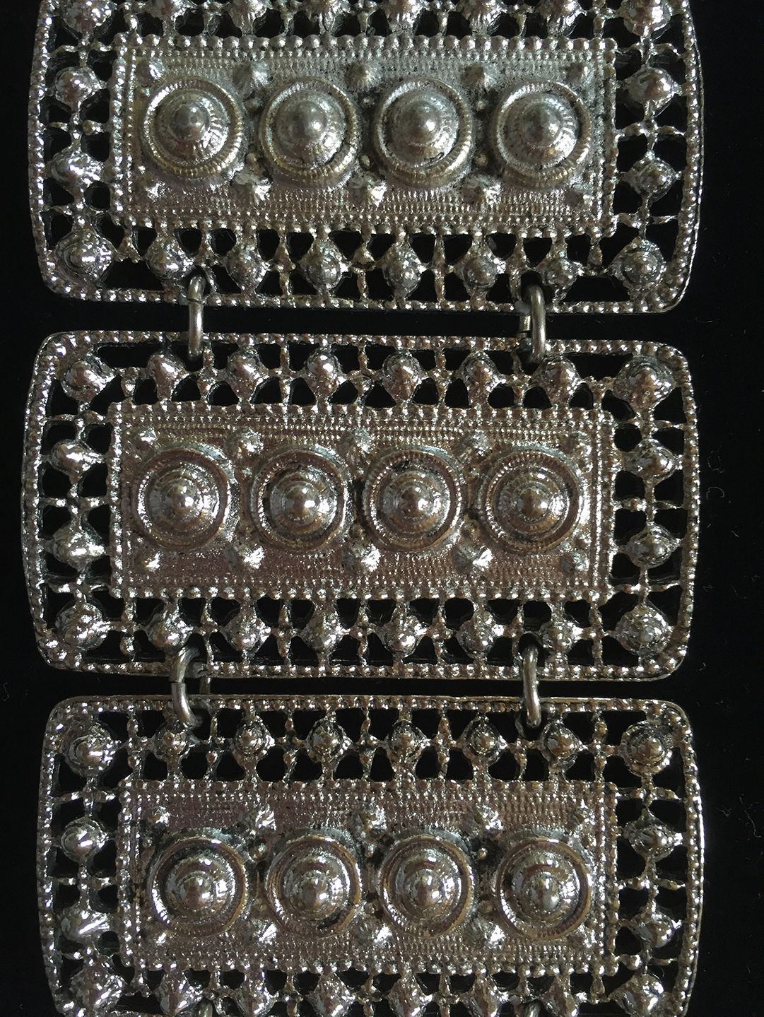 1950s-Etruscan-Style-Open-Metal-Work-Flexible-Link-Bracelet-2.jpg