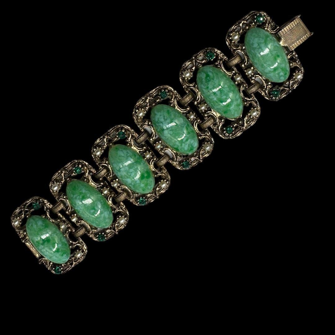 1950s Flexible Link Thermoplastic Faux Jade Bracelet