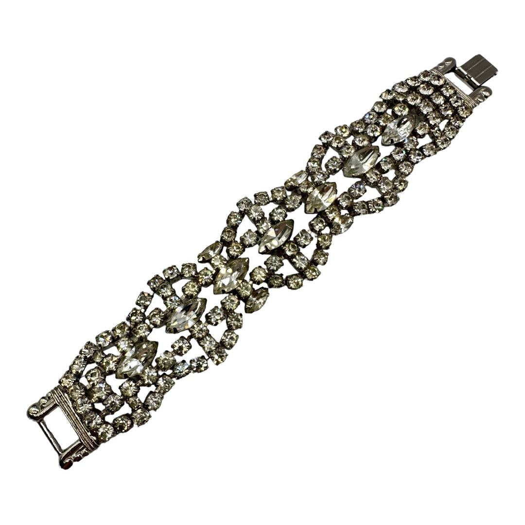 Beautiful 5 Row Rhinestone Bracelet with Scalloped Edges