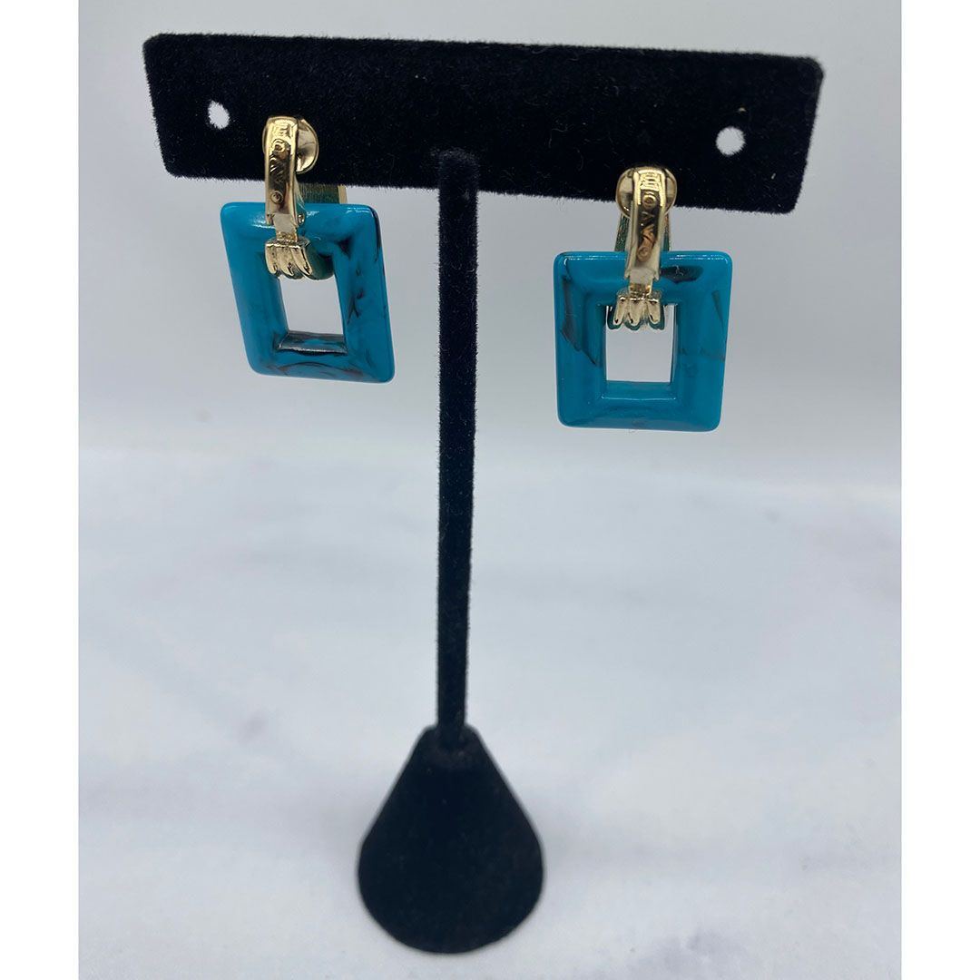 Avon-Removable-Square-Dangle-Earrings2.jpg
