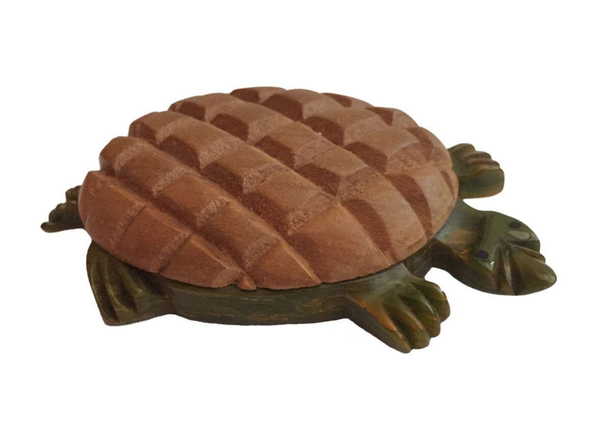 Large Vintage 1940s Bakelite Turtle Pin
