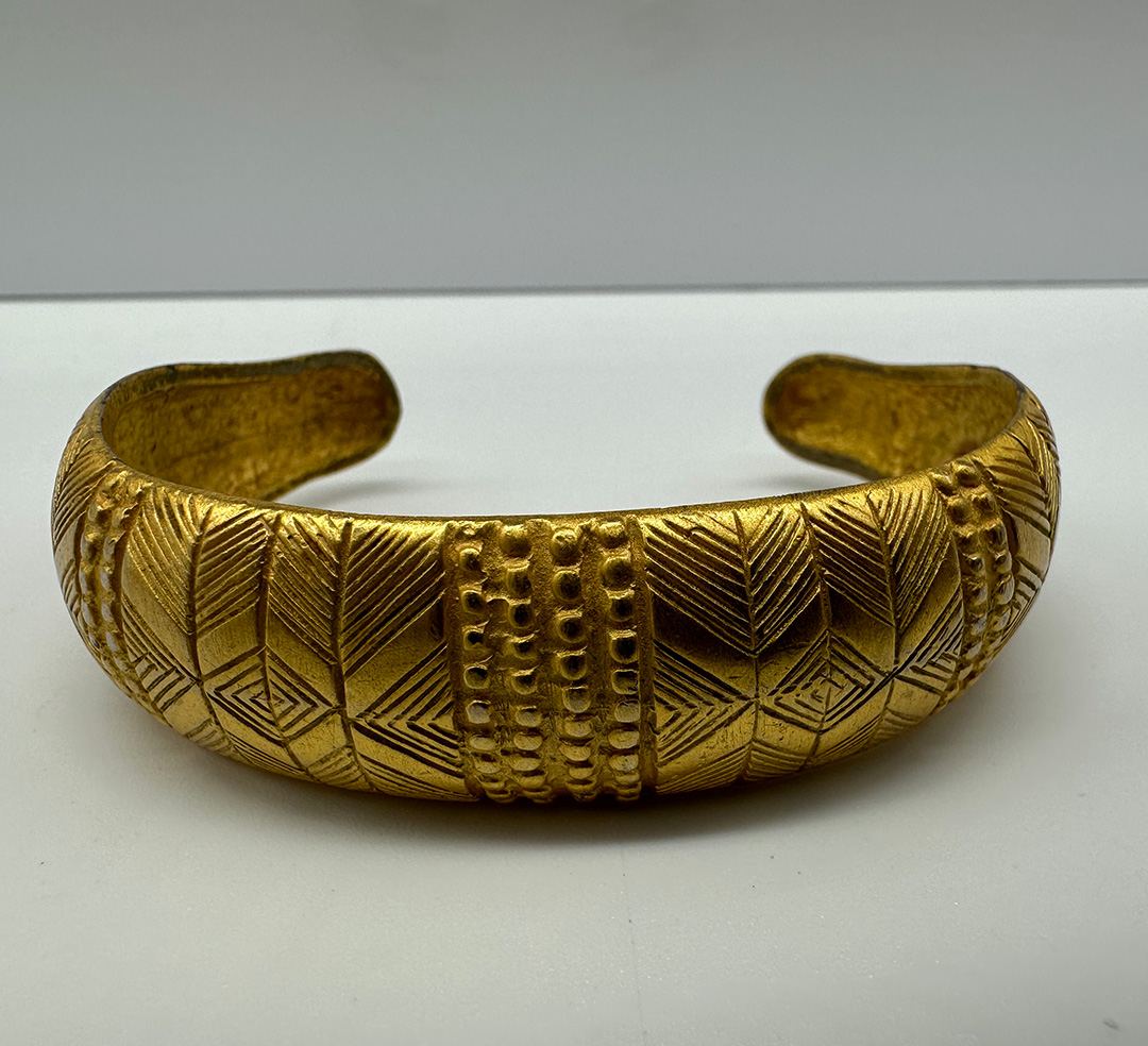 DIA-cuff.jpg