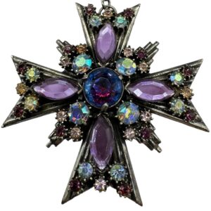 Florenza-Maltese-Cross-Pendant-Necklace2.jpg