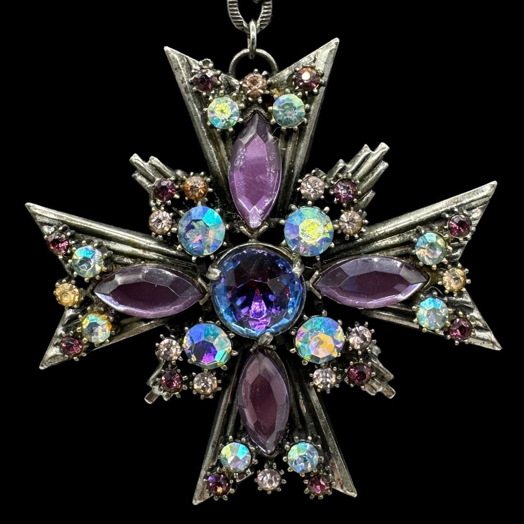 Florenza-Maltese-Cross-Pendant-Necklace4.jpg