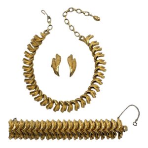 Francois-Coro-Necklace-Set2.jpg