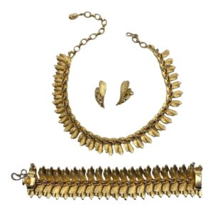 Francois-Coro-Necklace-Set3.jpg