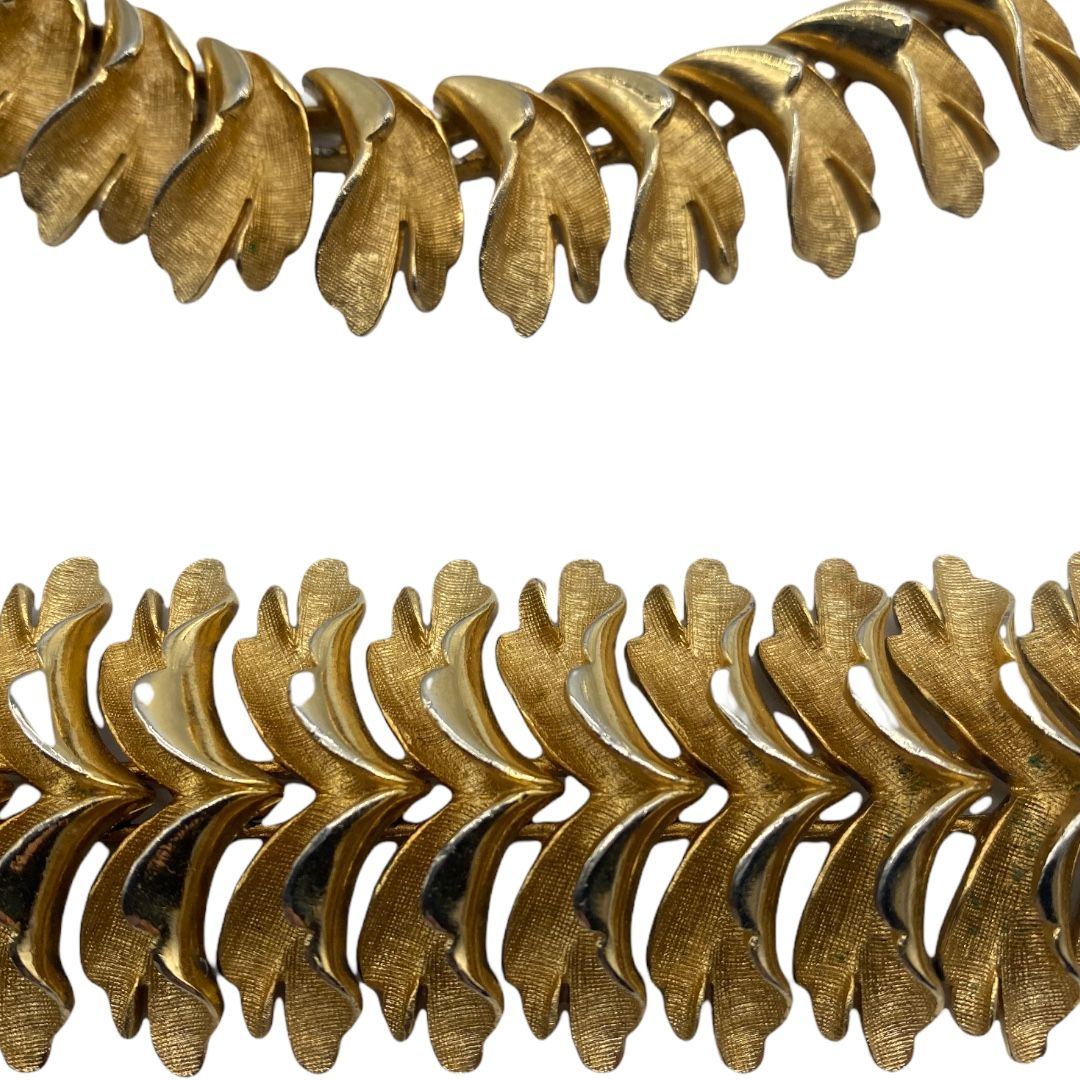 Francois-Coro-Necklace-Set4.jpg