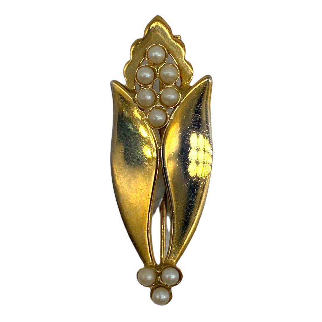 Gold-tone Floral Pin with Faux Pearls