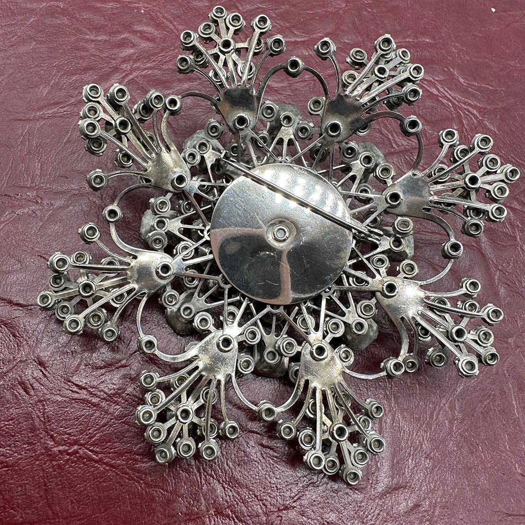 Huge-swedge-rhinestone-pin-back2.jpg