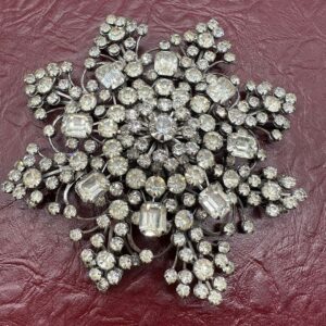 Huge-swedge-rhinestone-pin2.jpg