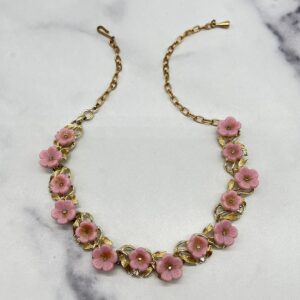 Karu-Arke-Lucite-Flower-Pink-Necklace-Set-4.jpg