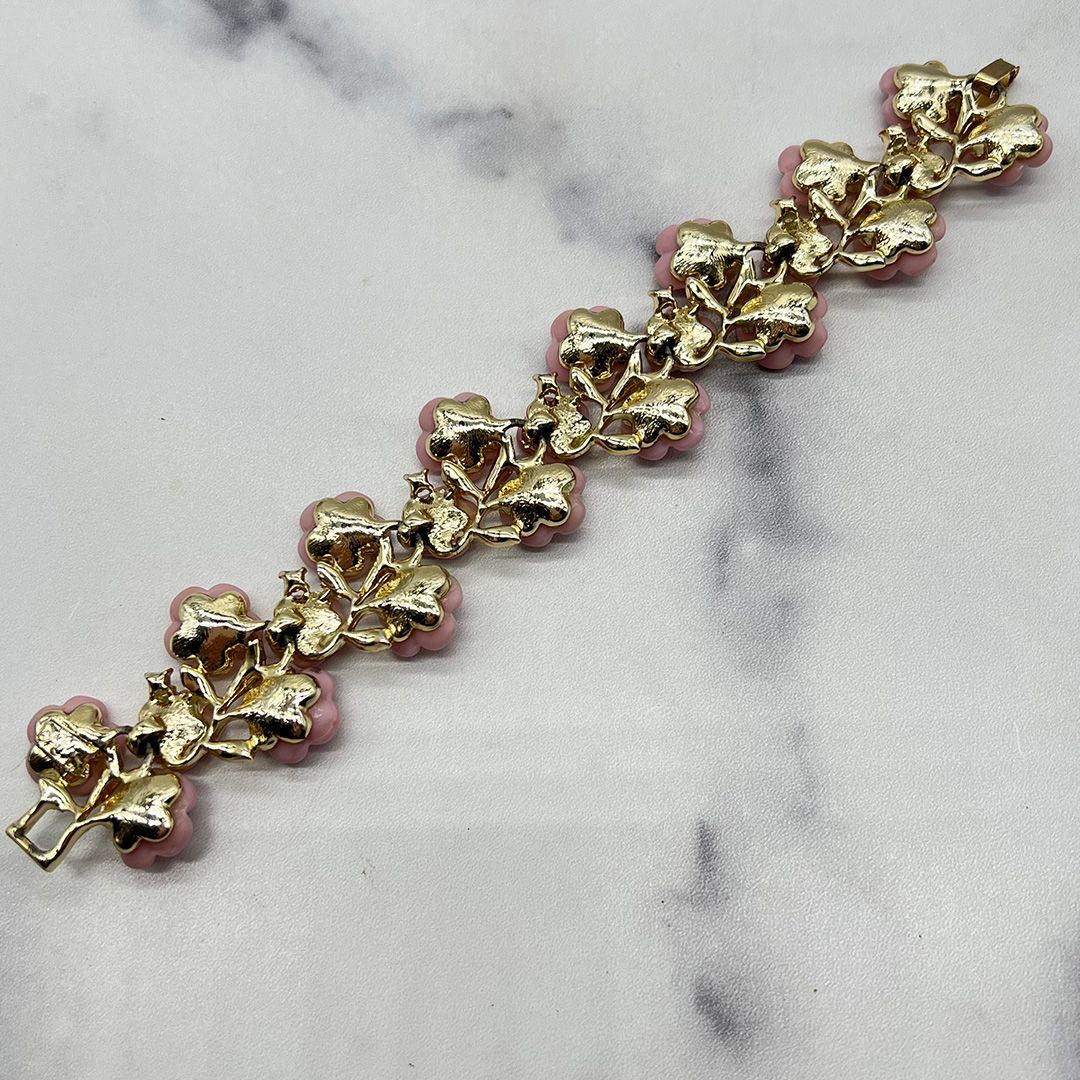 Karu-Arke-Lucite-Flower-Pink-Necklace-Set.jpg