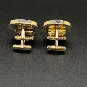 Lucite-Green-Cabochon-with-Gold-Flecks-Vintage-Chain-Wrap-Cuff-Links-2-e1625351331677.jpg
