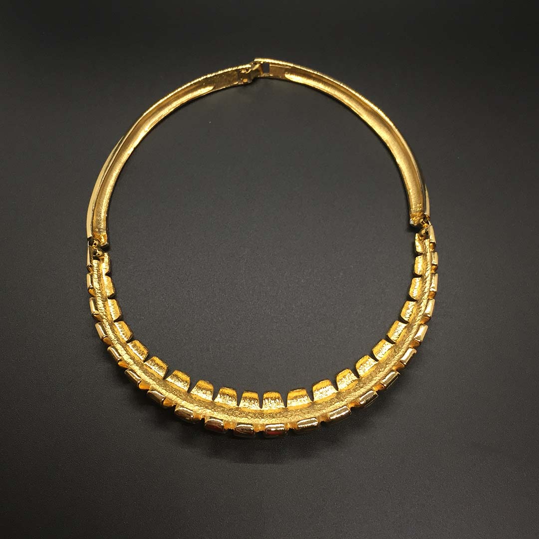Mod-Vintage-c.-Mid-1970s-Enamel-Collar-Necklace.jpg