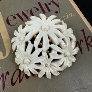 Monet-white-flower-resin-brooch3.jpg