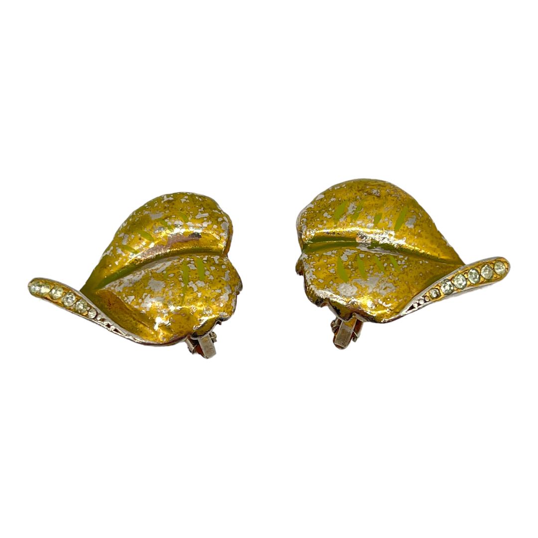 Rare Unsigned DeRosa 1940s Enamel Earrings