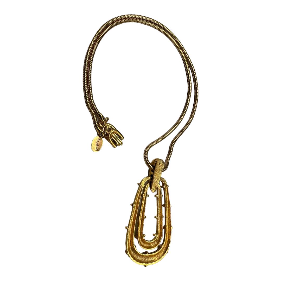 Roget-pendant-necklace4.jpg
