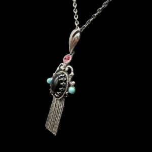 Selro-style-pendant-necklace.jpg