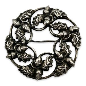 Sterling-Danecraft-Acorn-Wreath-Pin-2.jpg
