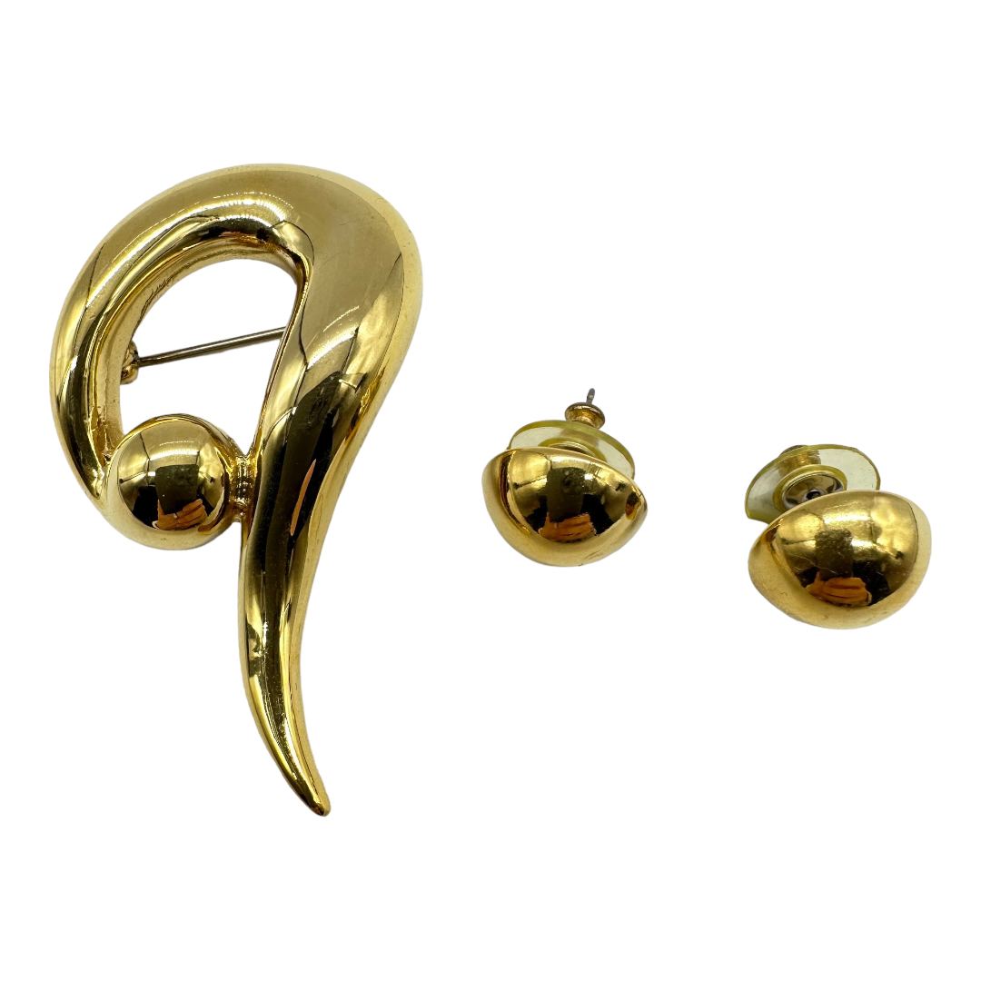Tailored Coro Pin Set
