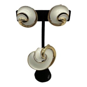 Trifari-white-enamel-earring-set3.jpg