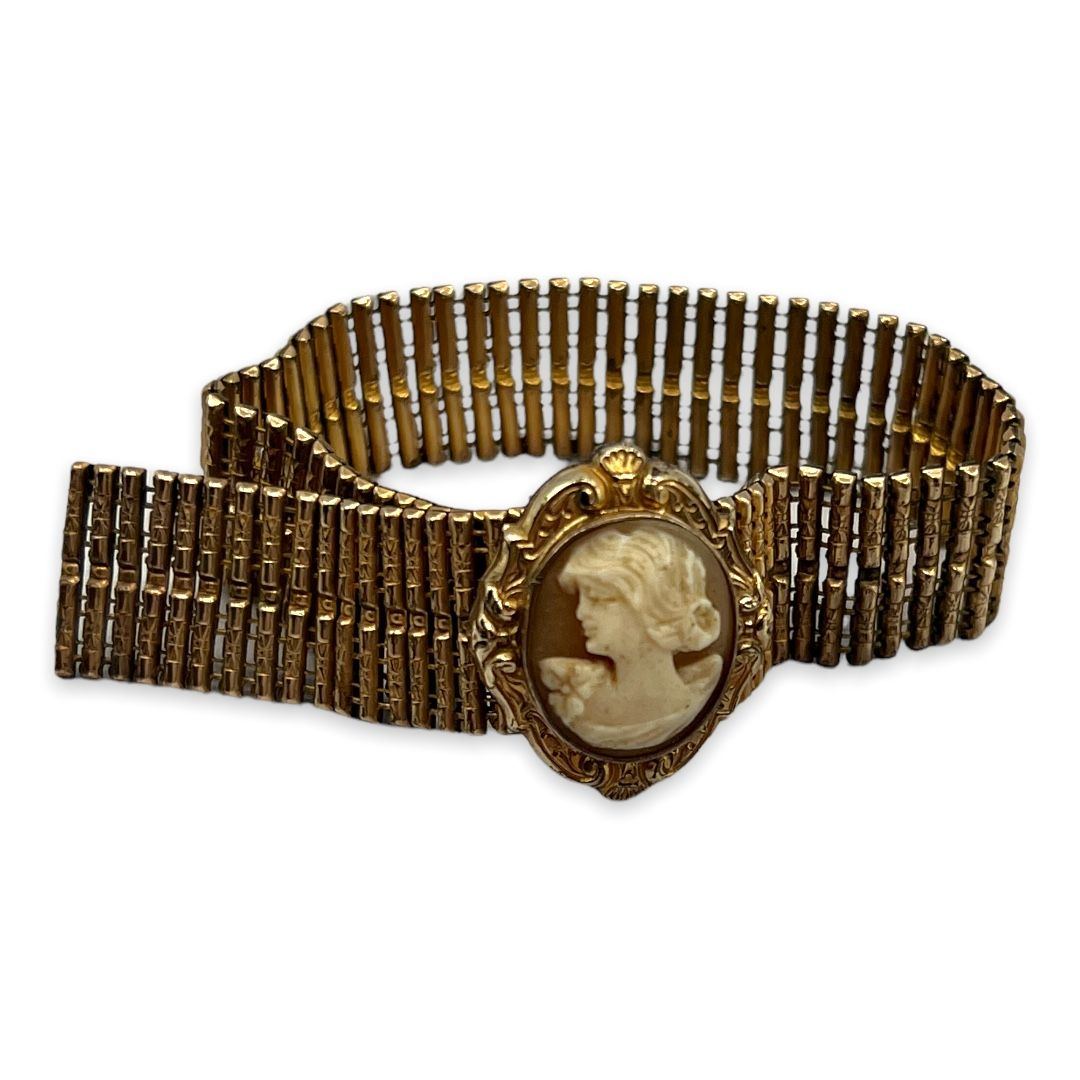 Victorian-Cameo-Slide-Bracelet4.jpg