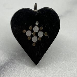 Victorian-Heart-Pendant-with-Metal-Inlays3.jpg