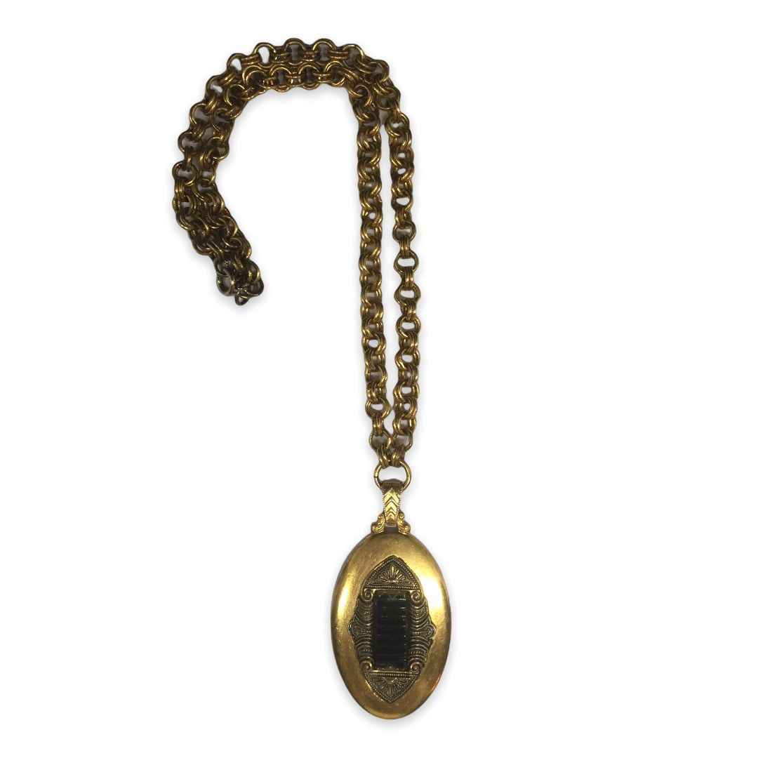 Victorian Revival Pendant with Exquisite Detail