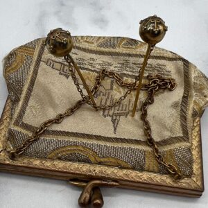 Victorian-hat-pin2.jpg