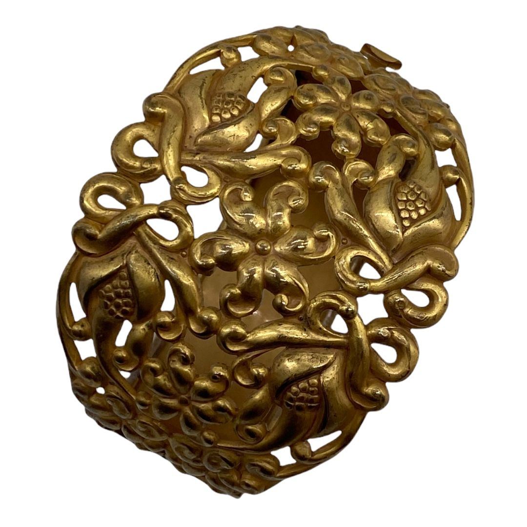 Vintage-1930s-Open-Metal-work-Clamper.jpg
