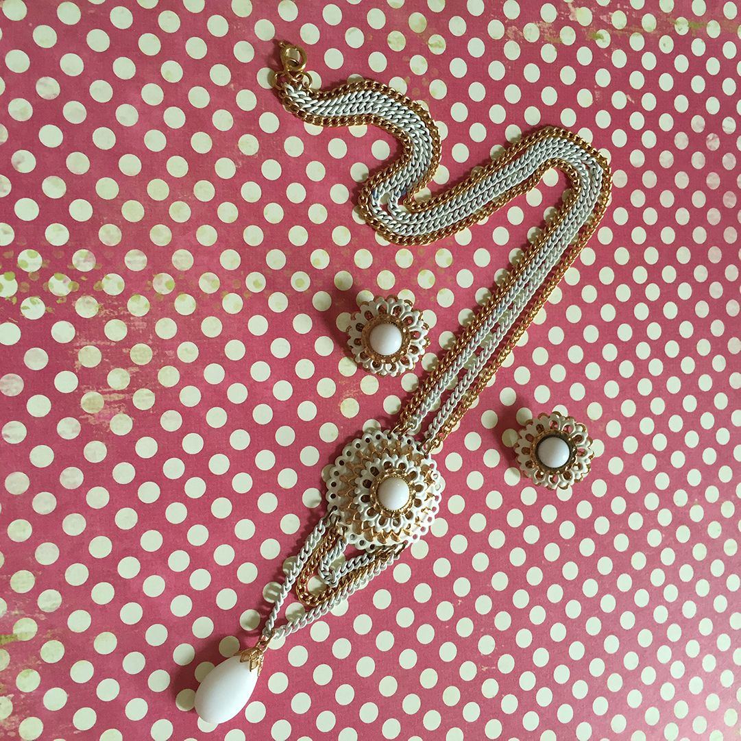 Vintage 1970s White Enamel and Gold Tone Pendant Necklace with Filigree Plaque and Earrings Set