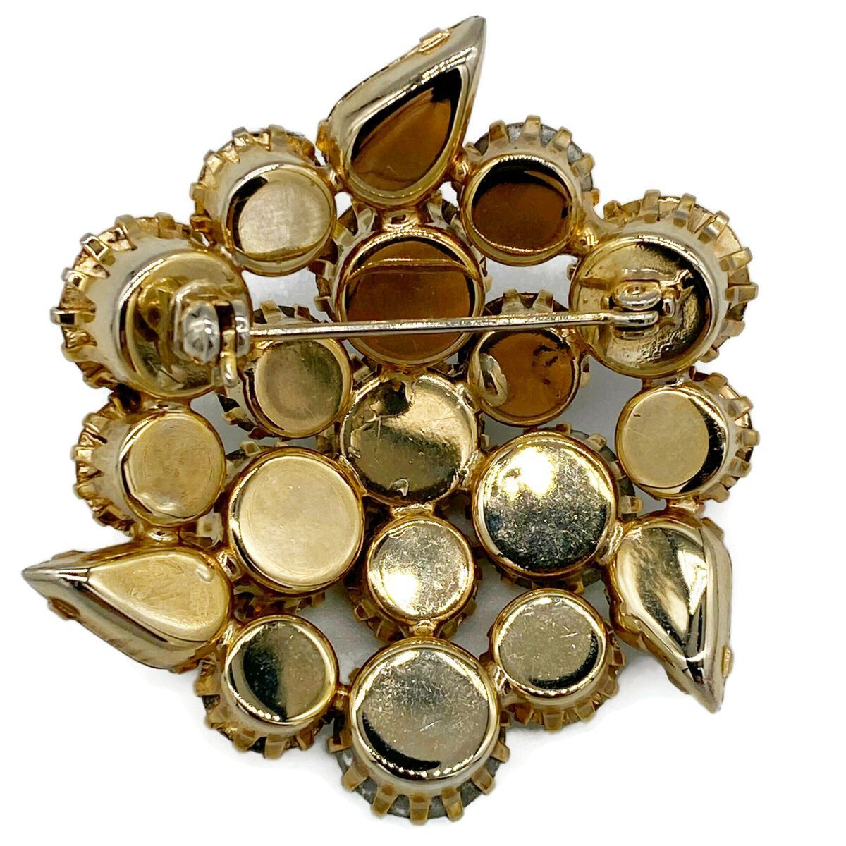 Vintage-Amber-Aurora-Borealis-Rhinestone-Brooch-2-e1625349565796.jpg