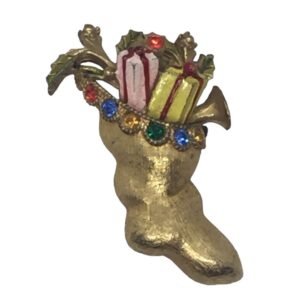 Vintage-Christmas-stocking-pin-4.jpg