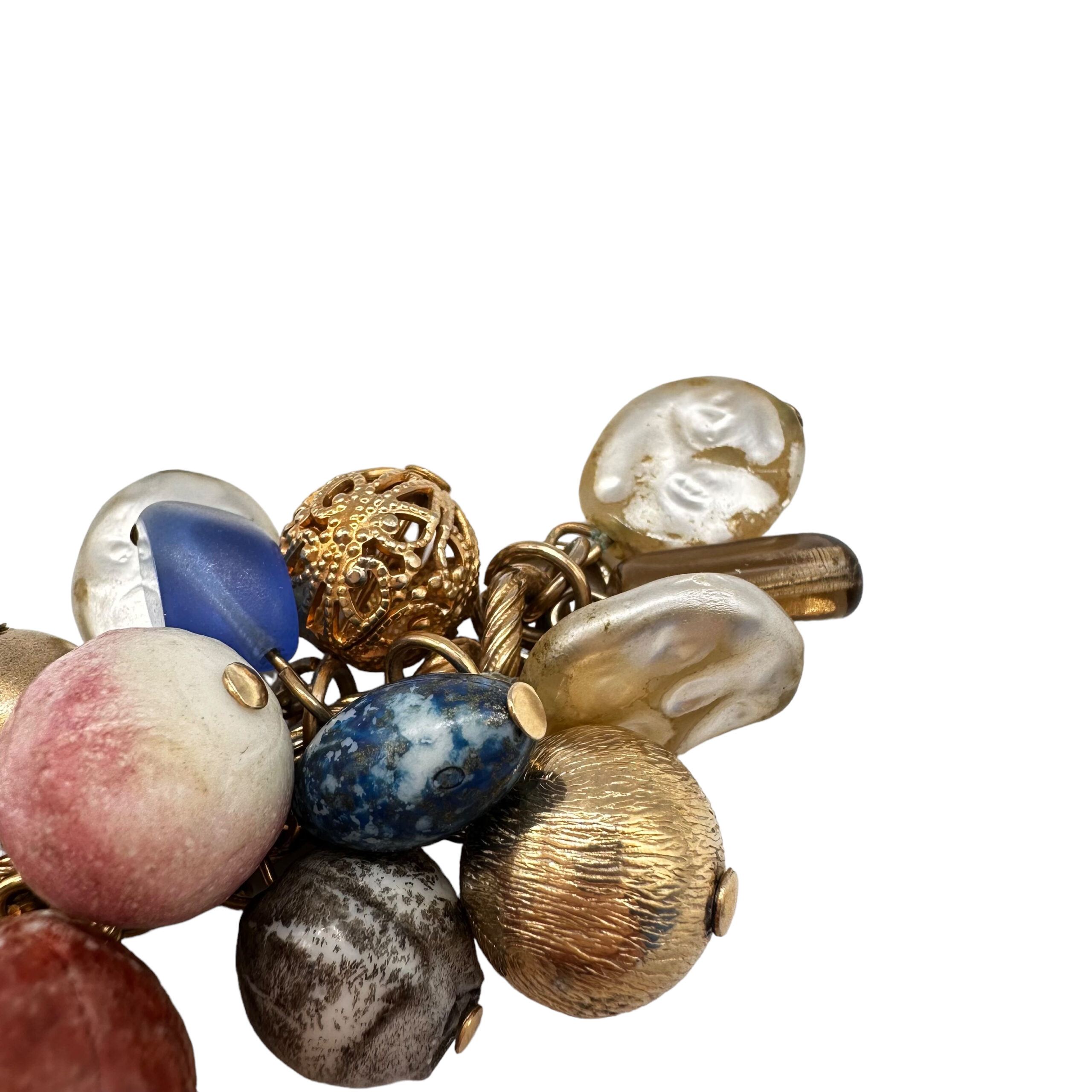 Vintage-Chunky-1950s-Charm-Bracelet3-scaled-1.jpg