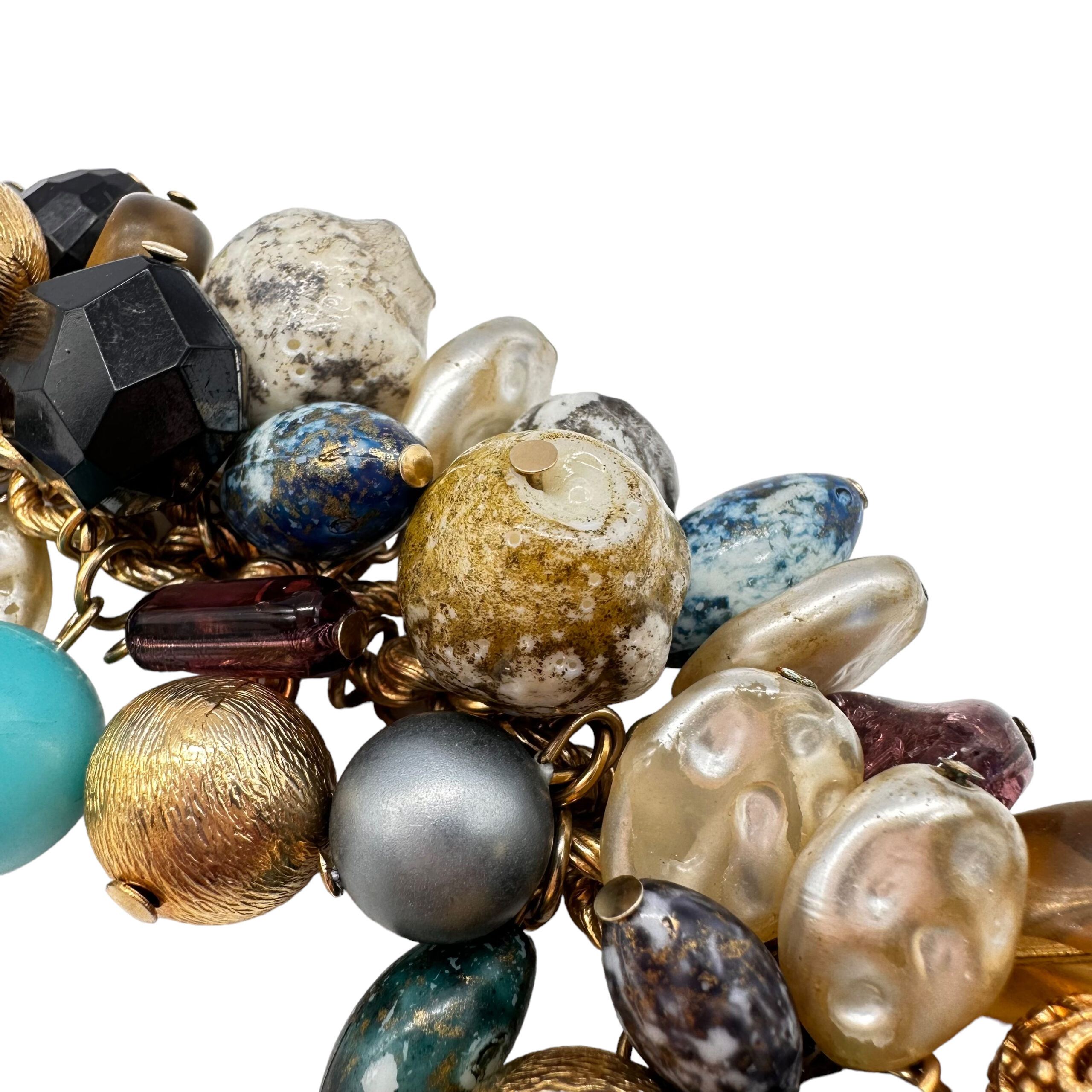 Vintage-Chunky-1950s-Charm-Bracelet4-scaled-1.jpg