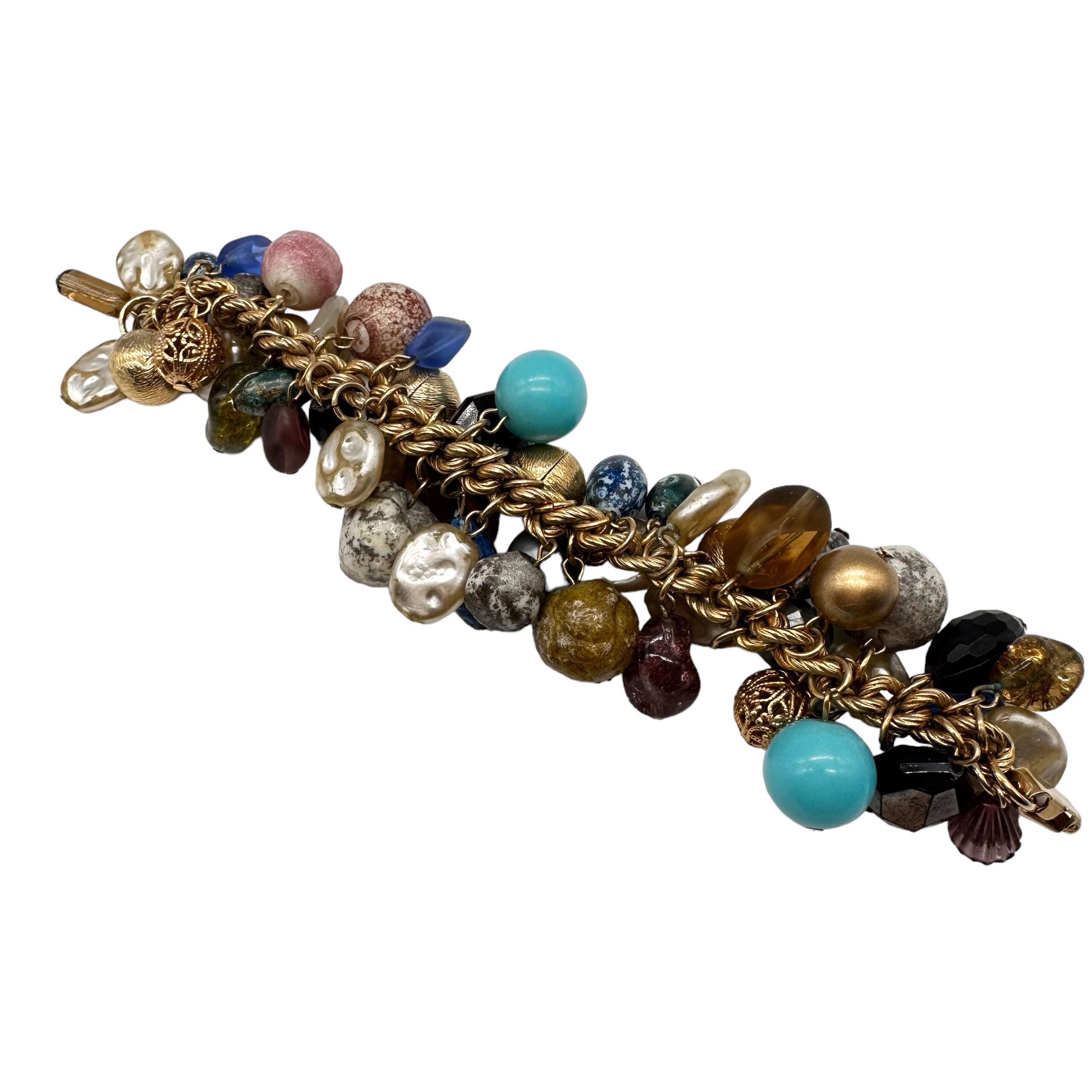 Vintage-Chunky-1950s-Charm-Bracelet5-scaled-1.jpg