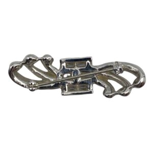 Vintage-Deco-style-Bar-or-Scatter-Pin.jpg