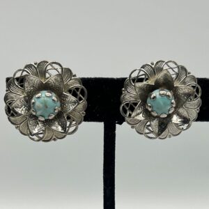 Vintage-Late-1940s-Floral-Screwback-Earrings4.jpg