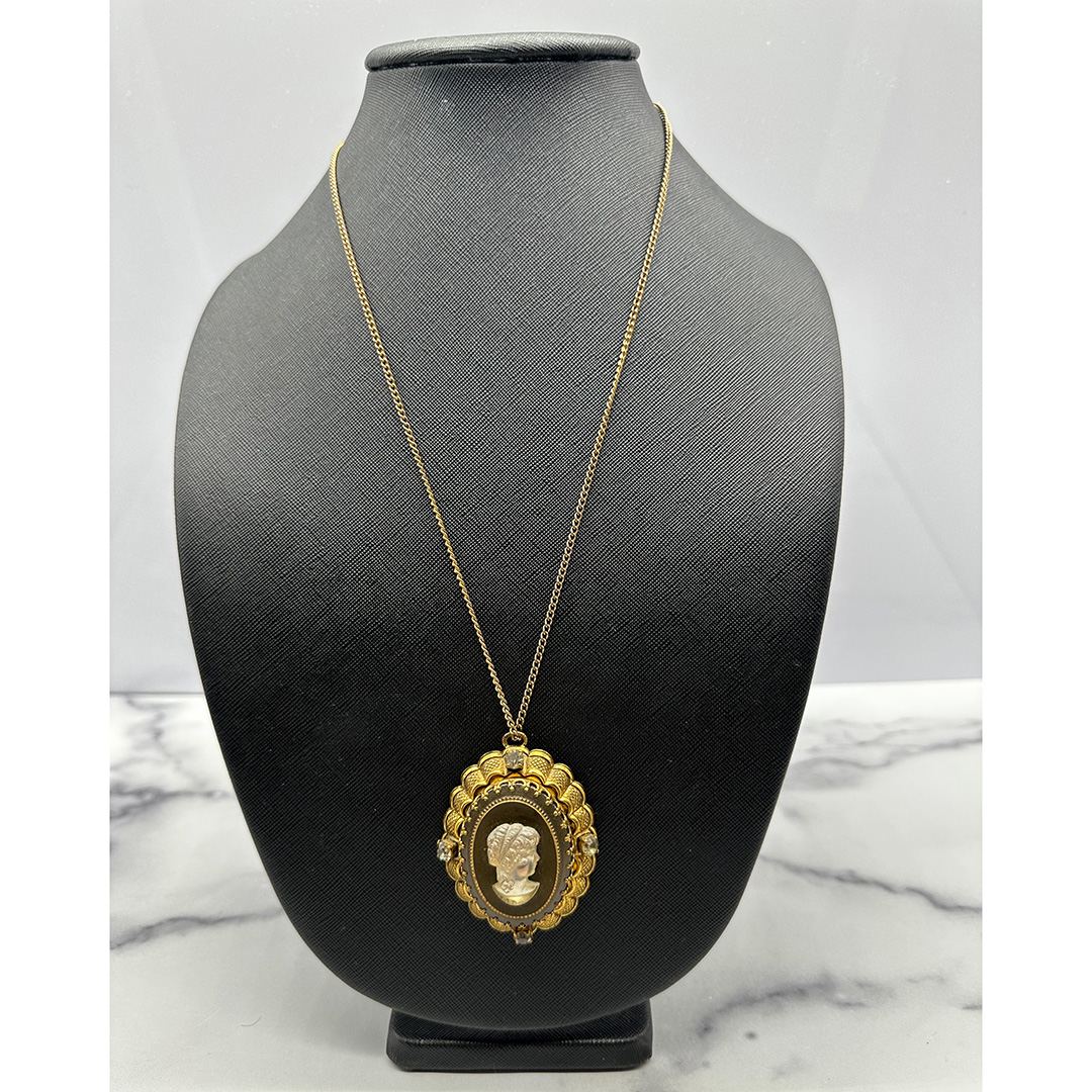 West-German-Cameo-Pendant3.jpg