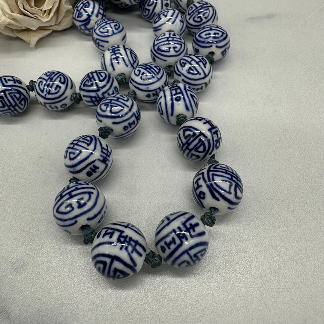 chinese-export-porcelain-bead-necklace.jpg