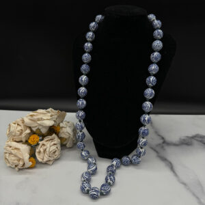 chinese-export-porcelain-bead-necklace2.jpg