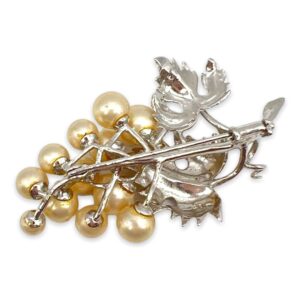 cultured-pearl-grape-motif-brooch6.jpg