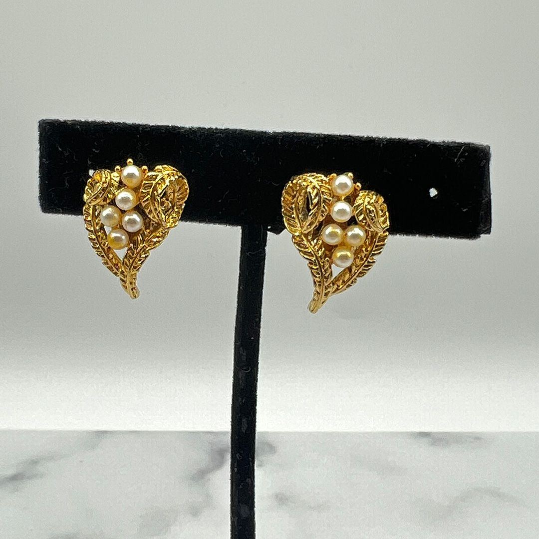 gold-tone-pearl-earring2.jpg