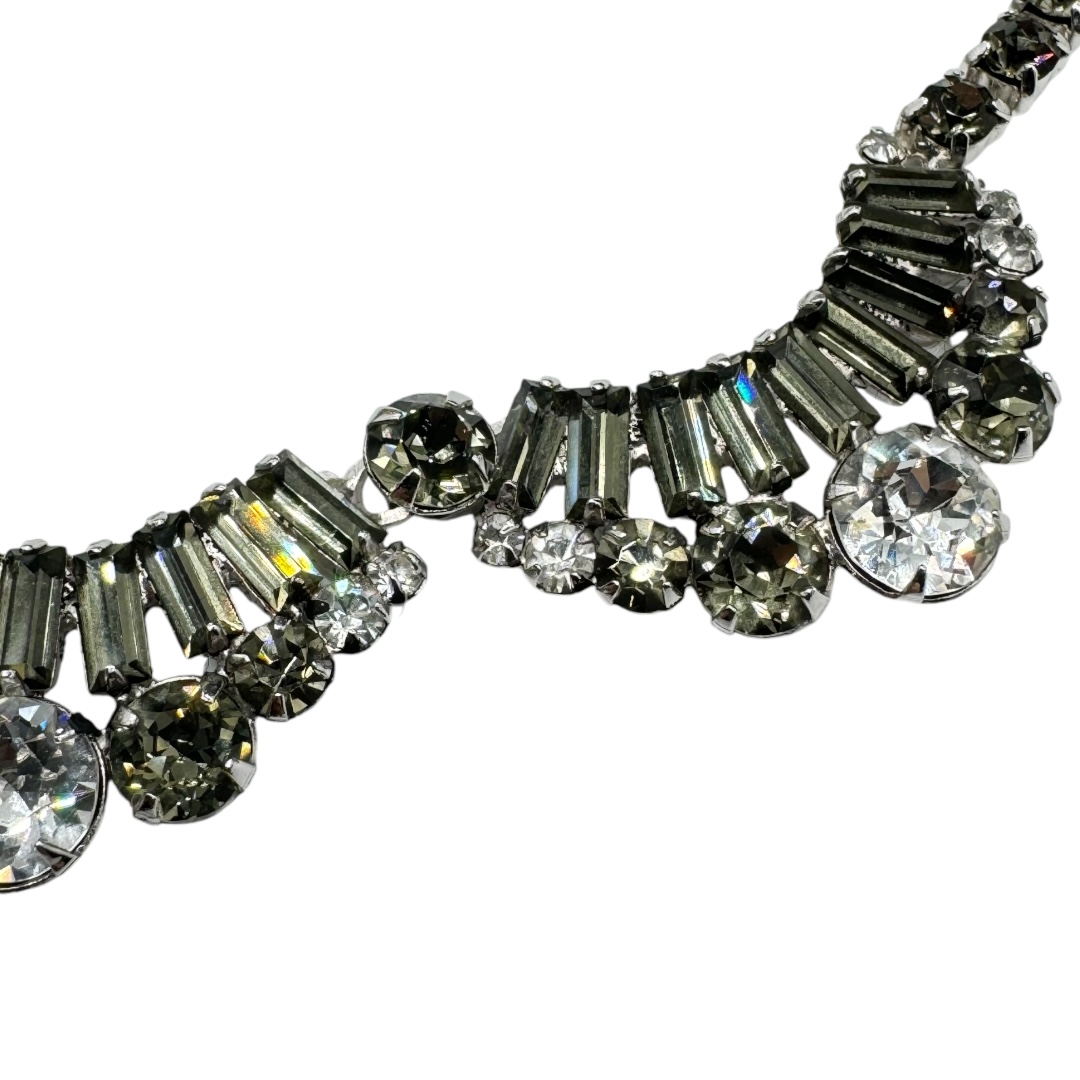 hattie-carnegie-silver-tone-gray-and-clear-rhinestone-necklace7.jpg