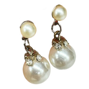 pierced-faux-pearl-dangle-earrings2.jpg