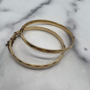 ppl-9ct-gold-bangle3.jpg